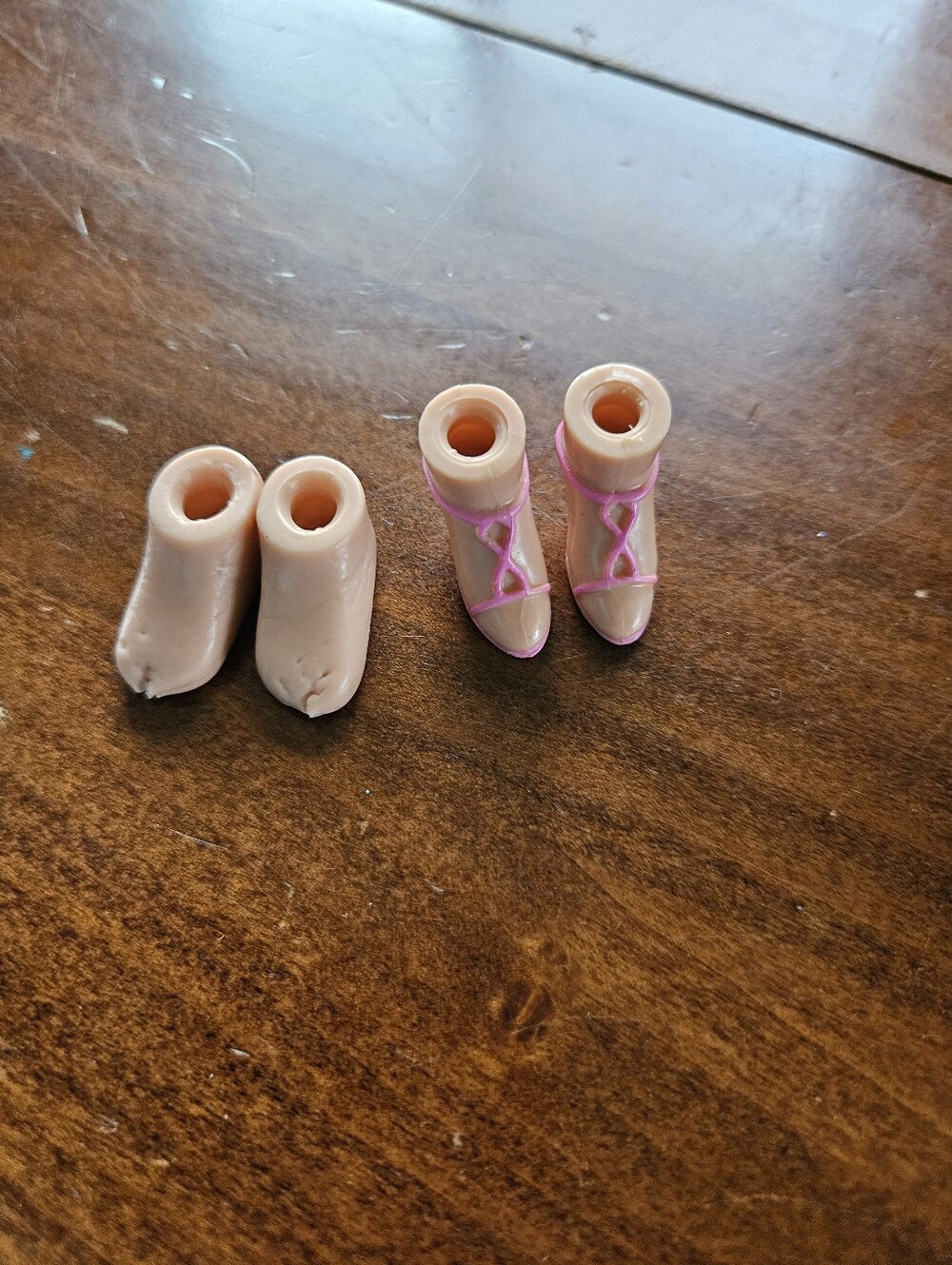 🧡 5/$15 TLC Mini Bratz Shoes